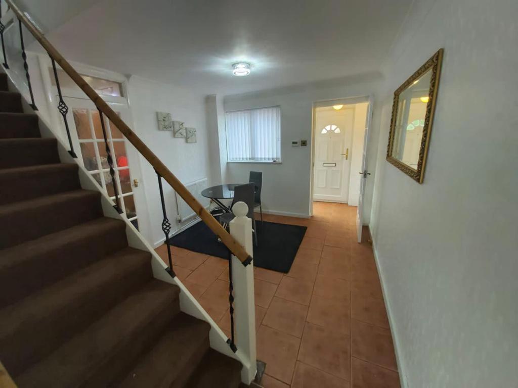 Apartment Heronsgate Gh008 *